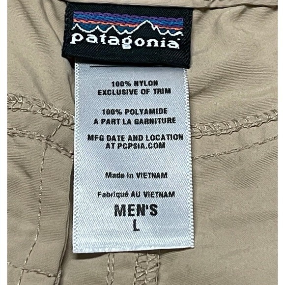 Patagonia Men's Large‎ 11" Inseam Khaki Colored Nylon Blend Blended Shorts - Picture 8 of 14